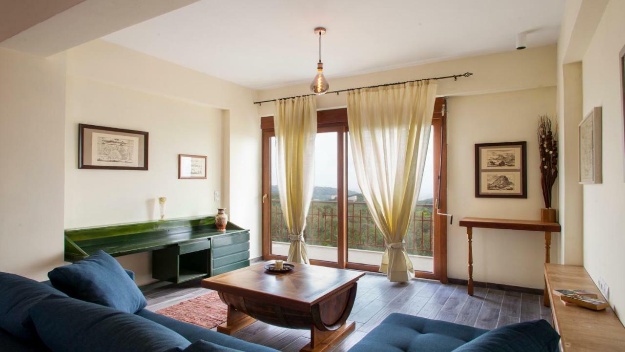 Fοivos And Athina Villas Архане Екстер'єр фото